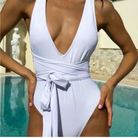 White Deep Plunge Swimsuit Med 8-10 - Picture 7 of 8